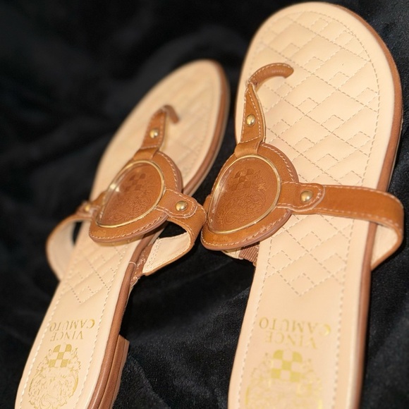 Vince Camuto Tan Leather Braida Thong Sandal - Picture 8 of 15